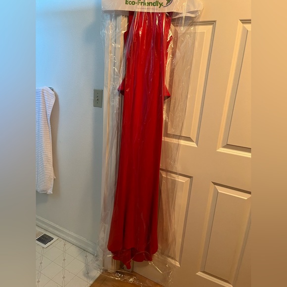 Macy’s - Xscape Red Dress - Picture 3 of 5